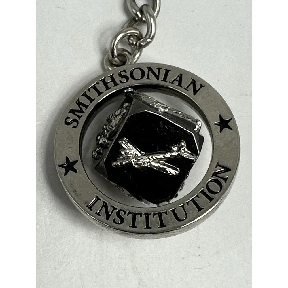 Vintage National Air And Space Museum Keychain Revolving Center Smithsonian H1‎